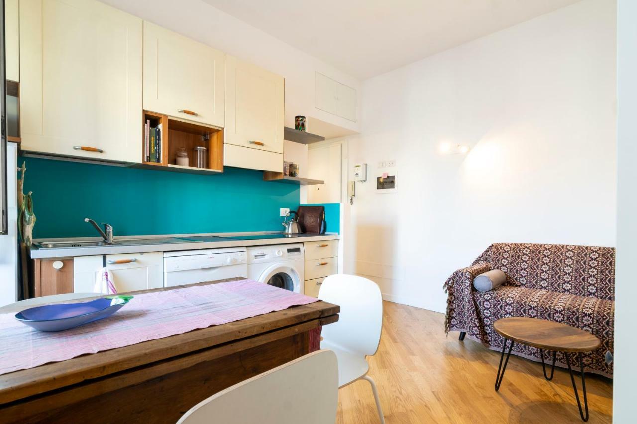 Lomazzo Flat Apartment Милано Екстериор снимка